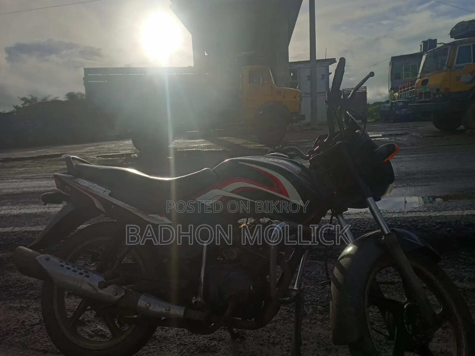 টিভিএস মেট্রো ২০১১ কালো