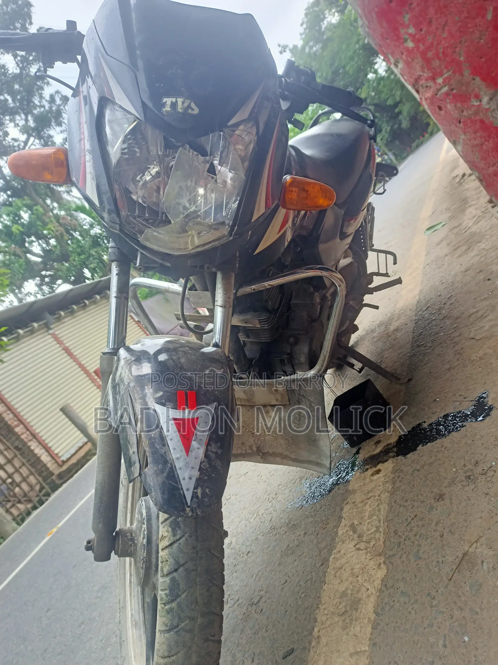 টিভিএস মেট্রো ২০১১ কালো