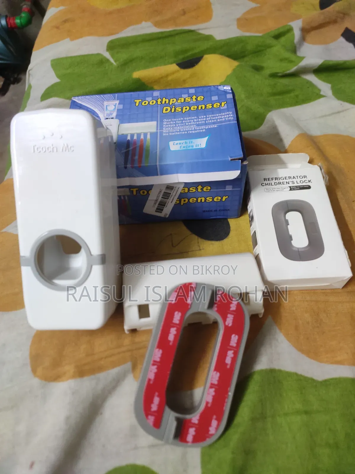Fridge Lock Auto Paste Holder