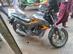 Honda Hornet 2021 Orange
