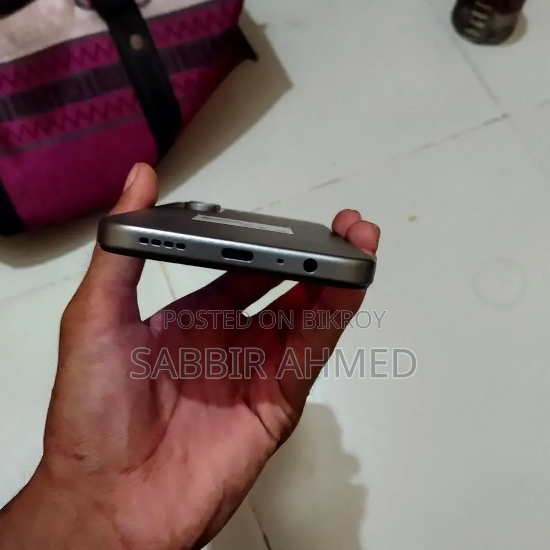 New Realme C100i 64 GB Bronze