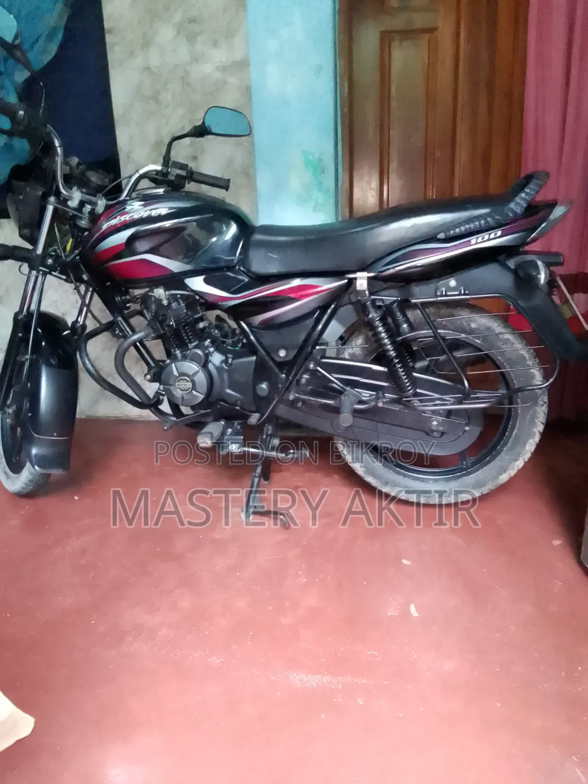 Bajaj Discover 100 2018 Black