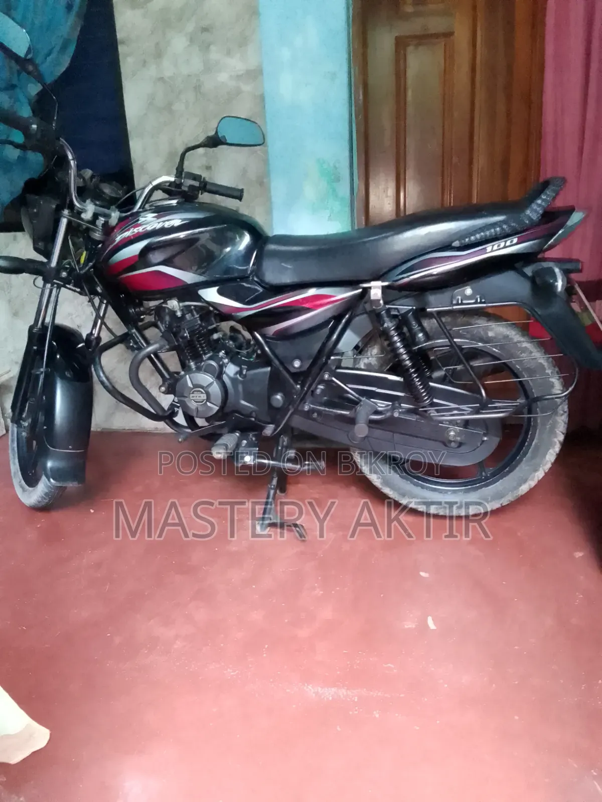 Bajaj Discover 100 2018 Black