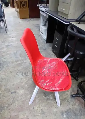 Attractive and Premium Quality Tulip Chair
