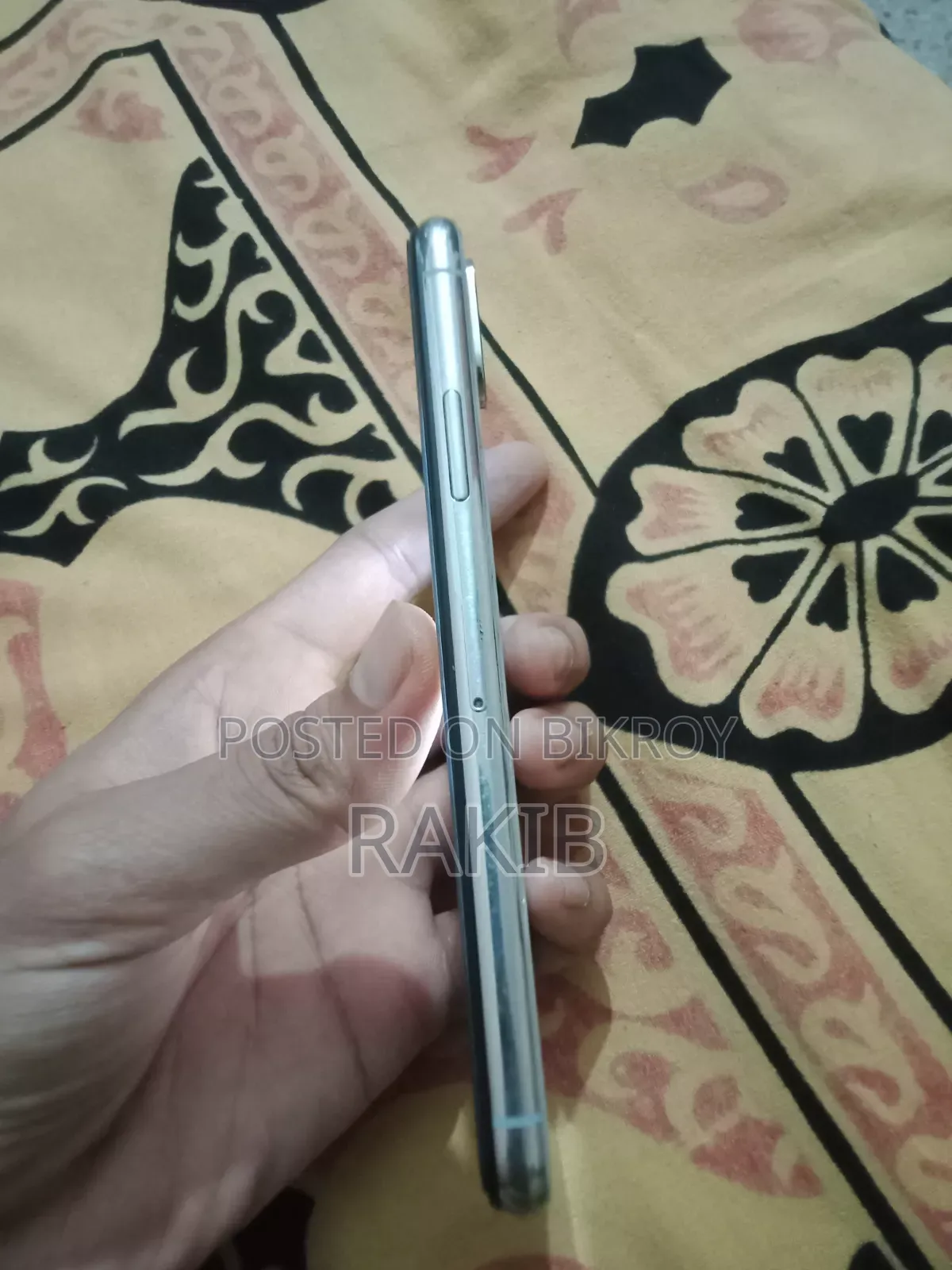 অ্যাপল আইফোন এক্স ৬৪ জিবি হোয়াইট
