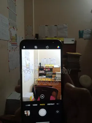 অ্যাপল আইফোন এক্স ৬৪ জিবি হোয়াইট