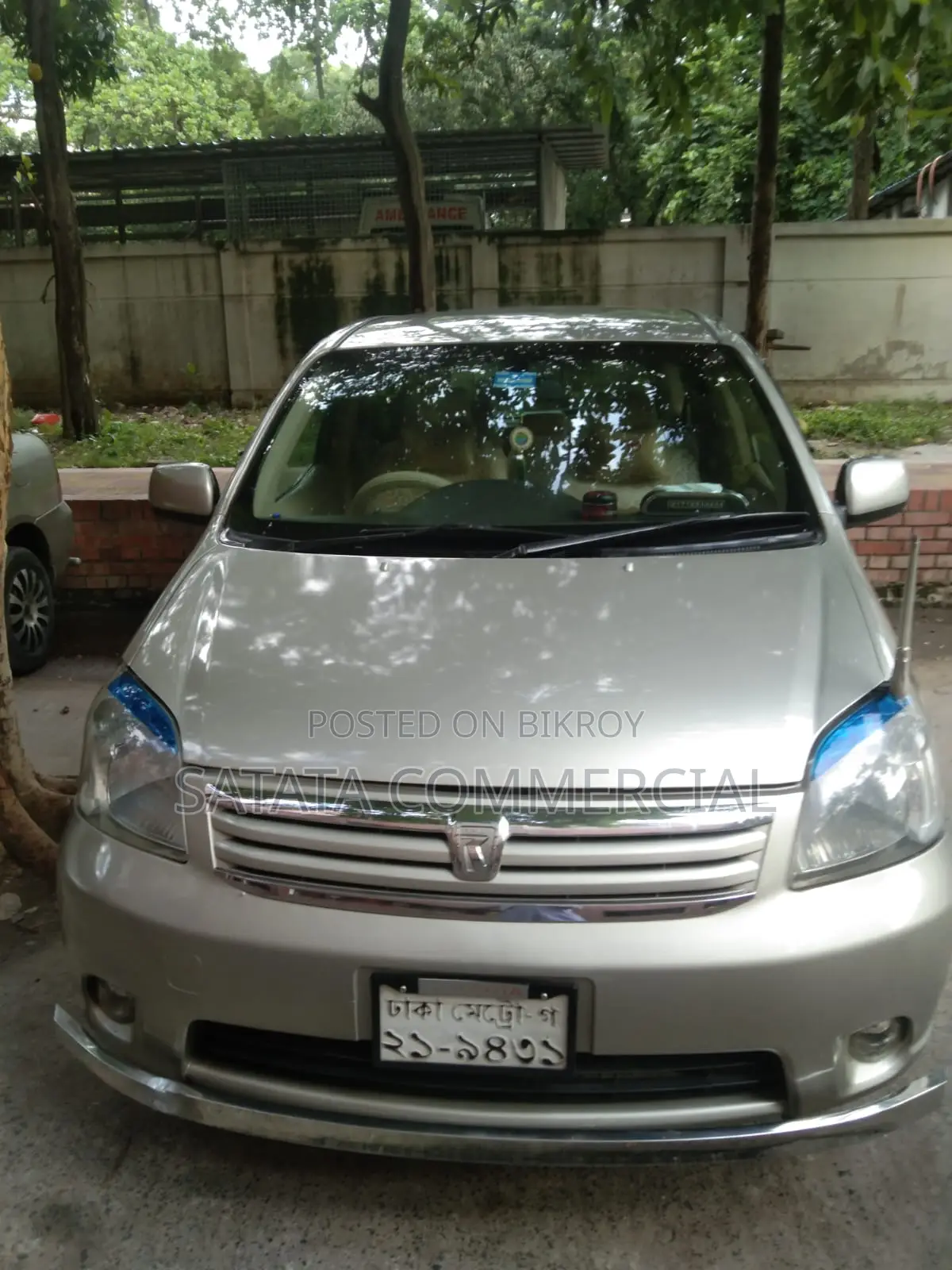 Toyota Raum 1.5 AWD 2004 Beige