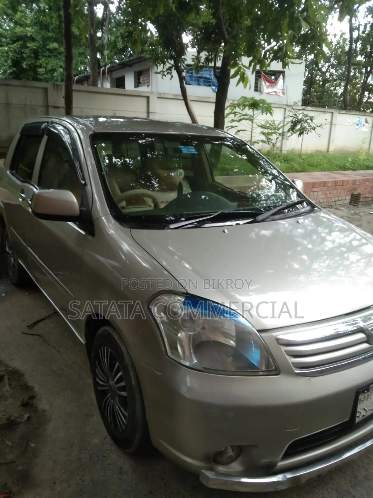 Toyota Raum 1.5 AWD 2004 Beige
