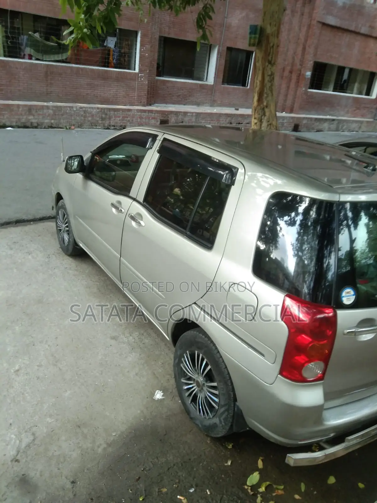 Toyota Raum 1.5 AWD 2004 Beige