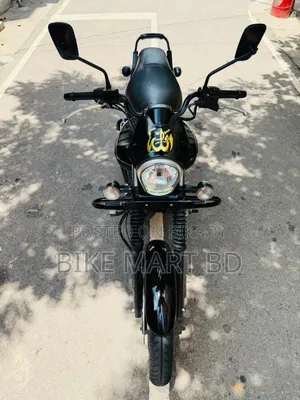 বাজাজ এভেঞ্জার ১৬০ স্ট্রিট ২০২২ ব্ল্যাক