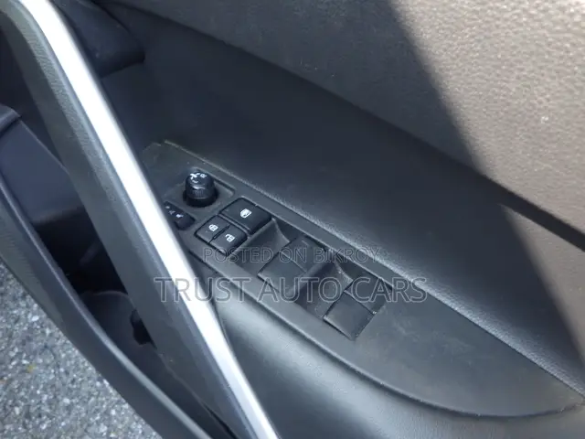 Toyota Corolla Cross 2022 Pearl