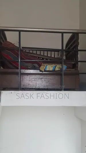 Baby cot with move system, can be moved from one place to another easily.