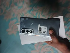 Tecno Pova Curve 256 GB Silver