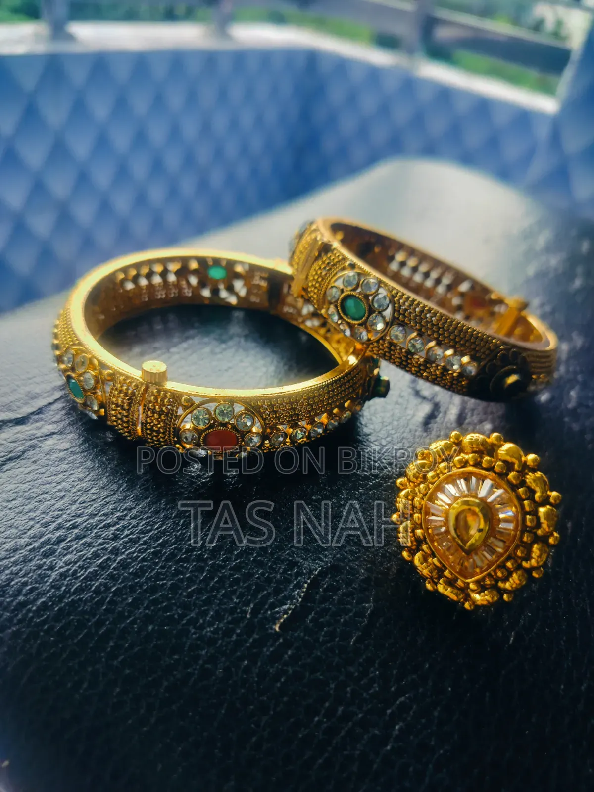 Bangles Ring