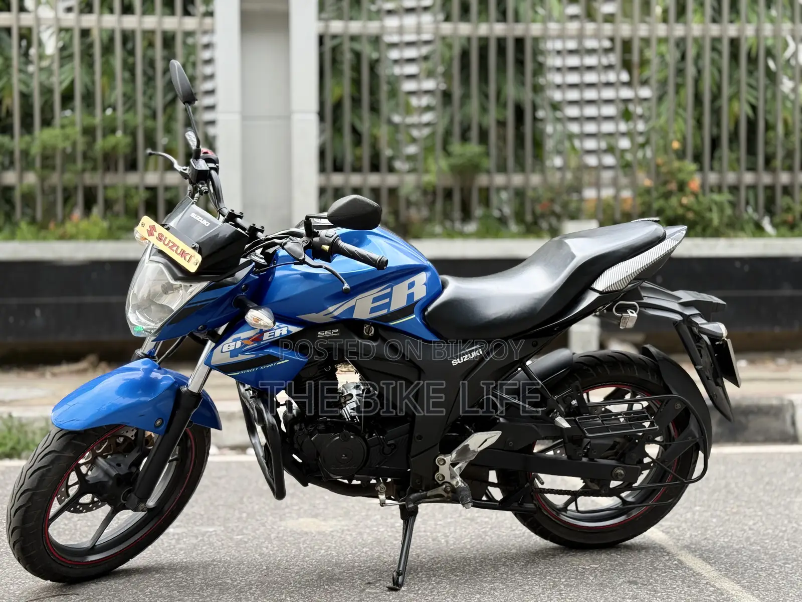 Suzuki Gixxer Monotone ২০২৩ ব্লু