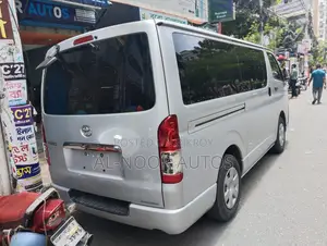 Toyota HiAce 2021 Silver
