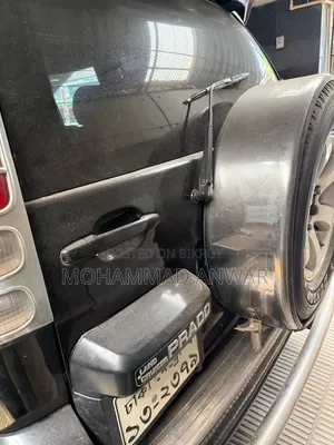 টয়োটা ল্যান্ড ক্রুজার প্রাডো ২০০৭ কালো