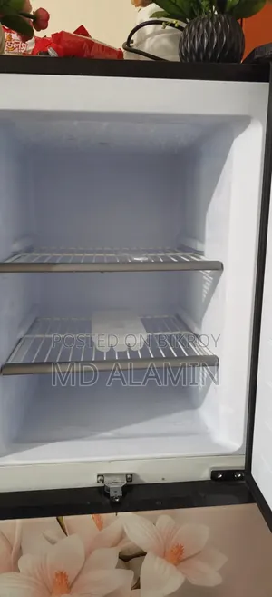 Vision 222L Refrigerator