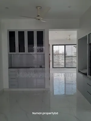 নুমান প্রপার্টি বিডি, বসুন্ধরায় ৩ বেডরুমের অ্যাপার্টমেন্ট ভাড়ার জন্য