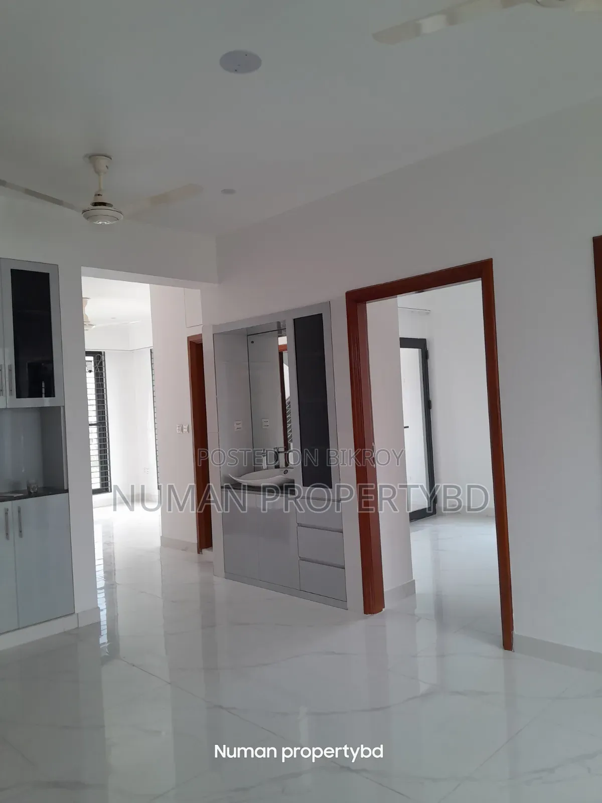 নuman প্রপার্টি বিডি, বসুন্ধরায় ৩ বেডরুমের অ্যাপার্টমেন্ট ভাড়া দেওয়া হবে