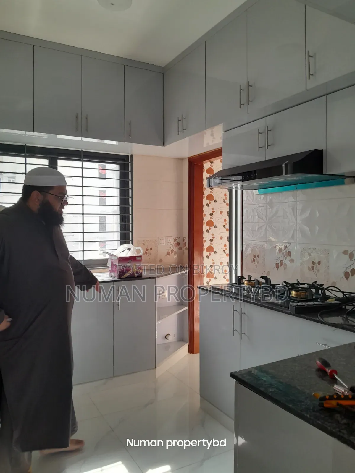 নuman প্রপার্টি বিডি, বসুন্ধরায় ৩ বেডরুমের অ্যাপার্টমেন্ট ভাড়া দেওয়া হবে