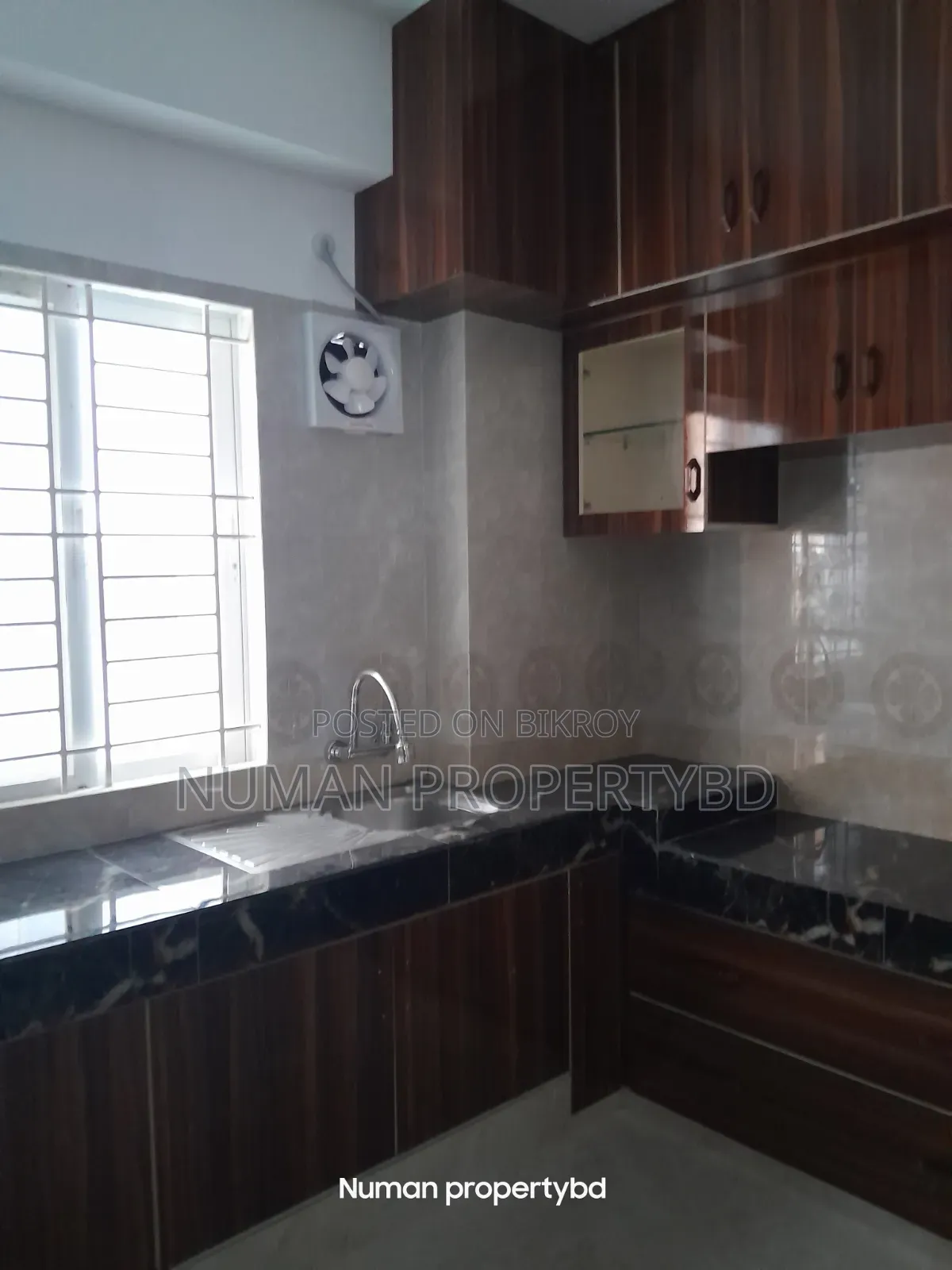 নুম্যান প্রপার্টি বিডি, বসুন্ধরায় ৩ বেডরুমের অ্যাপার্টমেন্ট ভাড়ার জন্য