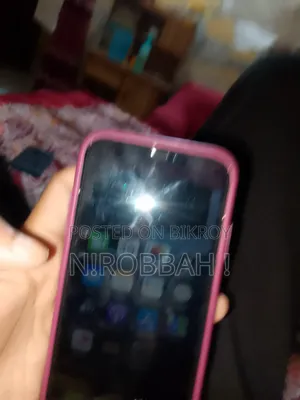 অ্যাপল আইফোন এক্সআর ২৫৬ জিবি হোয়াইট