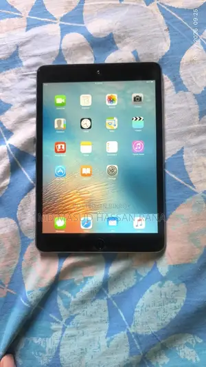Apple iPad 4 Wi-Fi 16 GB Gray