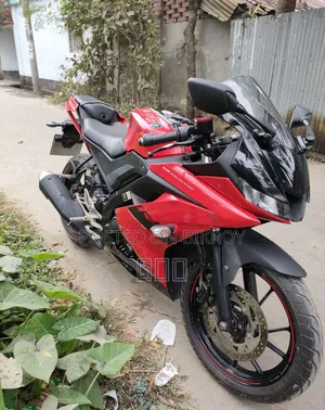ইয়ামাহা আর১৫ ভি৩ ২০২১ রেড
