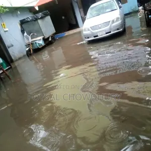 টয়োটা প্রিমিও ১.৫ ফ্রন্ট হুইল ড্রাইভ ২০০৫ সিলভার