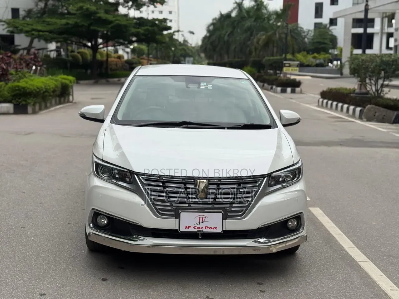 Toyota Premio 2017 Pearl