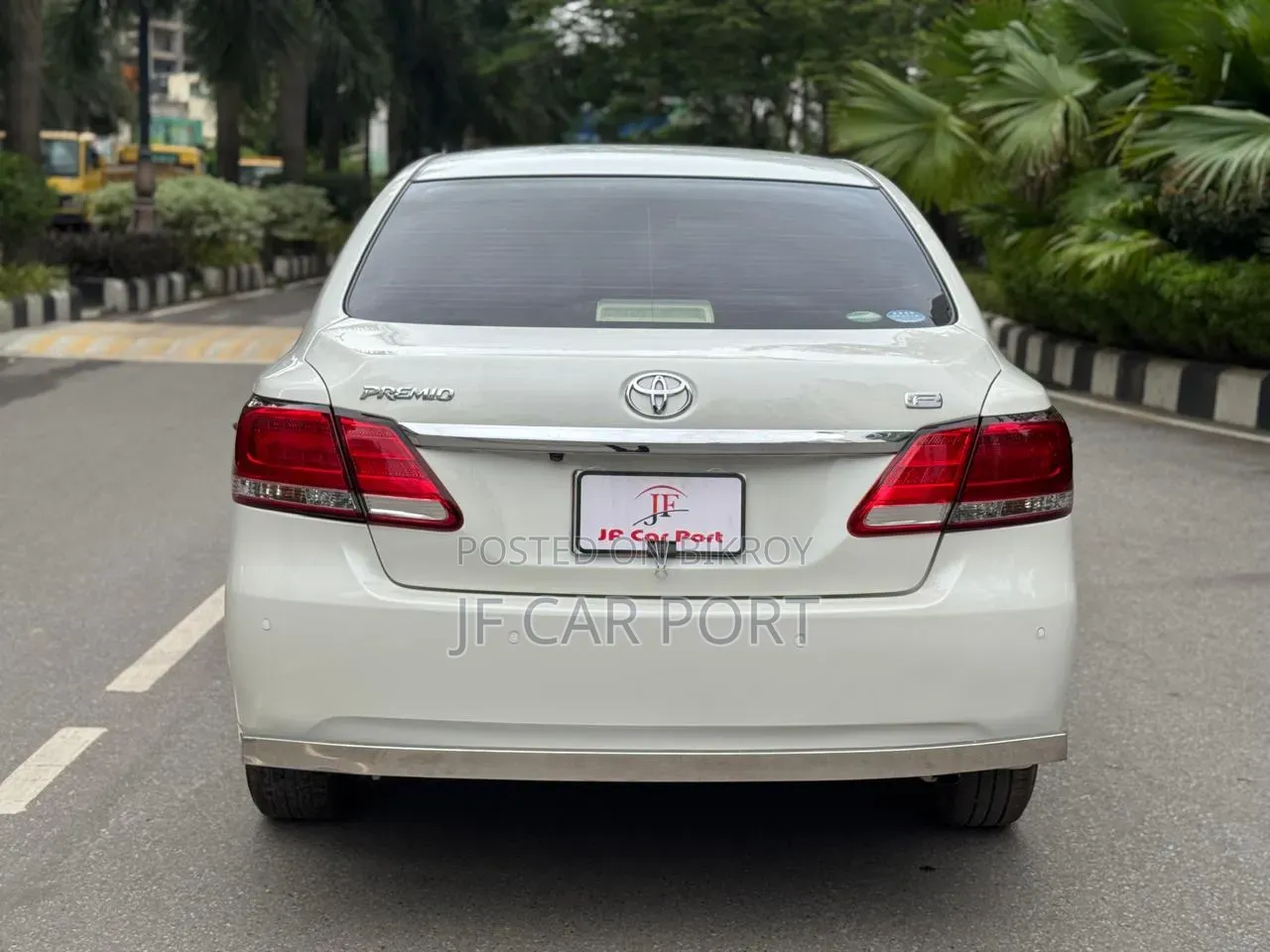 Toyota Premio 2017 Pearl