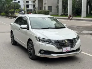 Toyota Premio 2017 Pearl