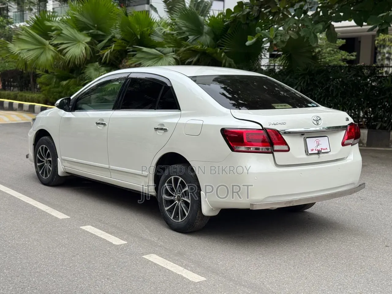 Toyota Premio 2017 Pearl