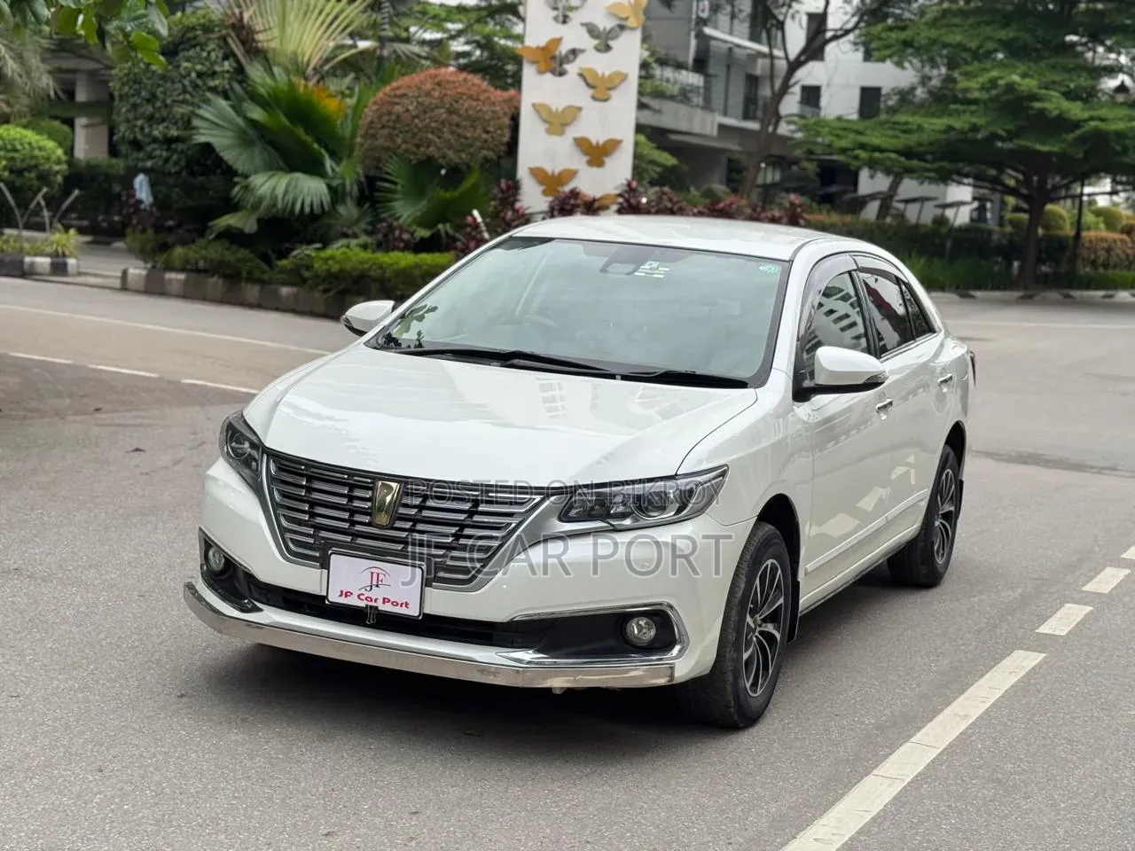 Toyota Premio 2017 Pearl