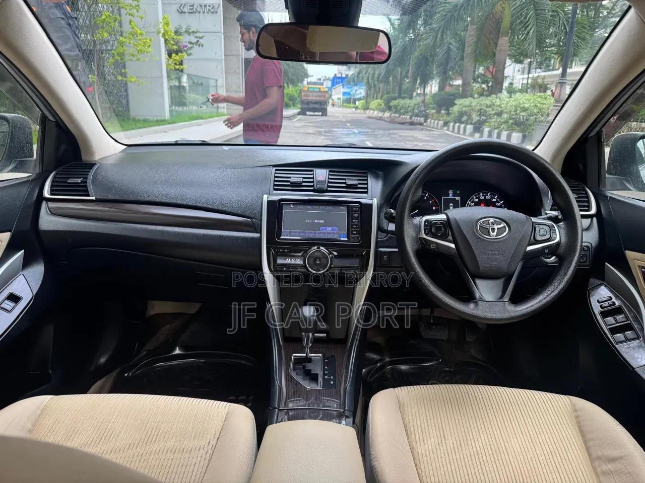 Toyota Premio 2018 Silver