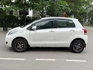 Toyota Vitz 2010 Pearl