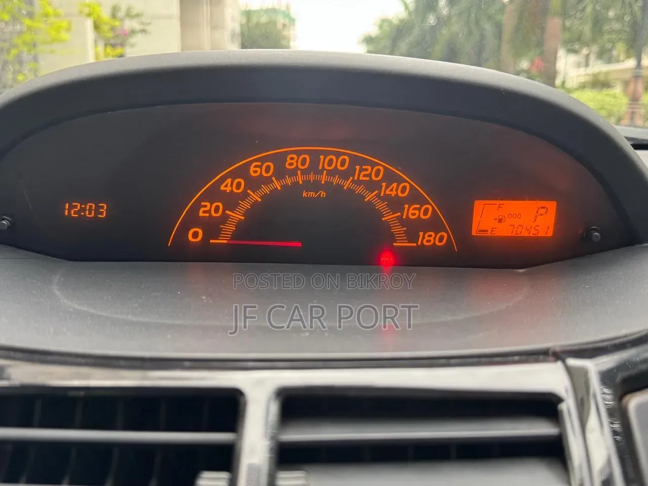 Toyota Vitz 2010 Pearl