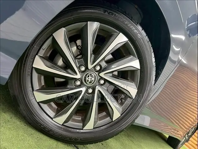 Toyota Voxy Hybrid S-G 2WD 7-Seater 2023 Gray