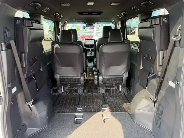 Toyota Voxy Hybrid S-G 2WD 7-Seater 2023 Gray