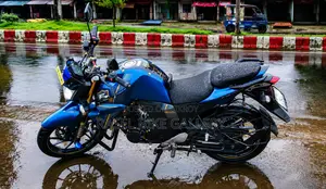 ইয়ামাহা এফজেড ২০২২ নীল