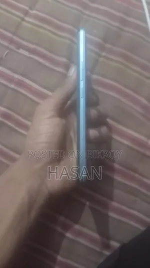 Vivo V23 128 GB