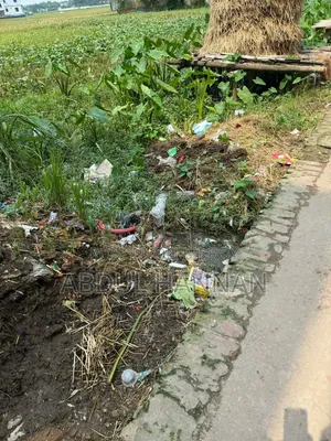 জমি বিক্রি করা হবে