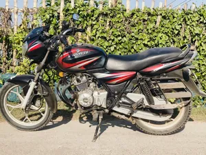 বাজাজ ডিসকভার ১২৫ ২০১৬ কালো