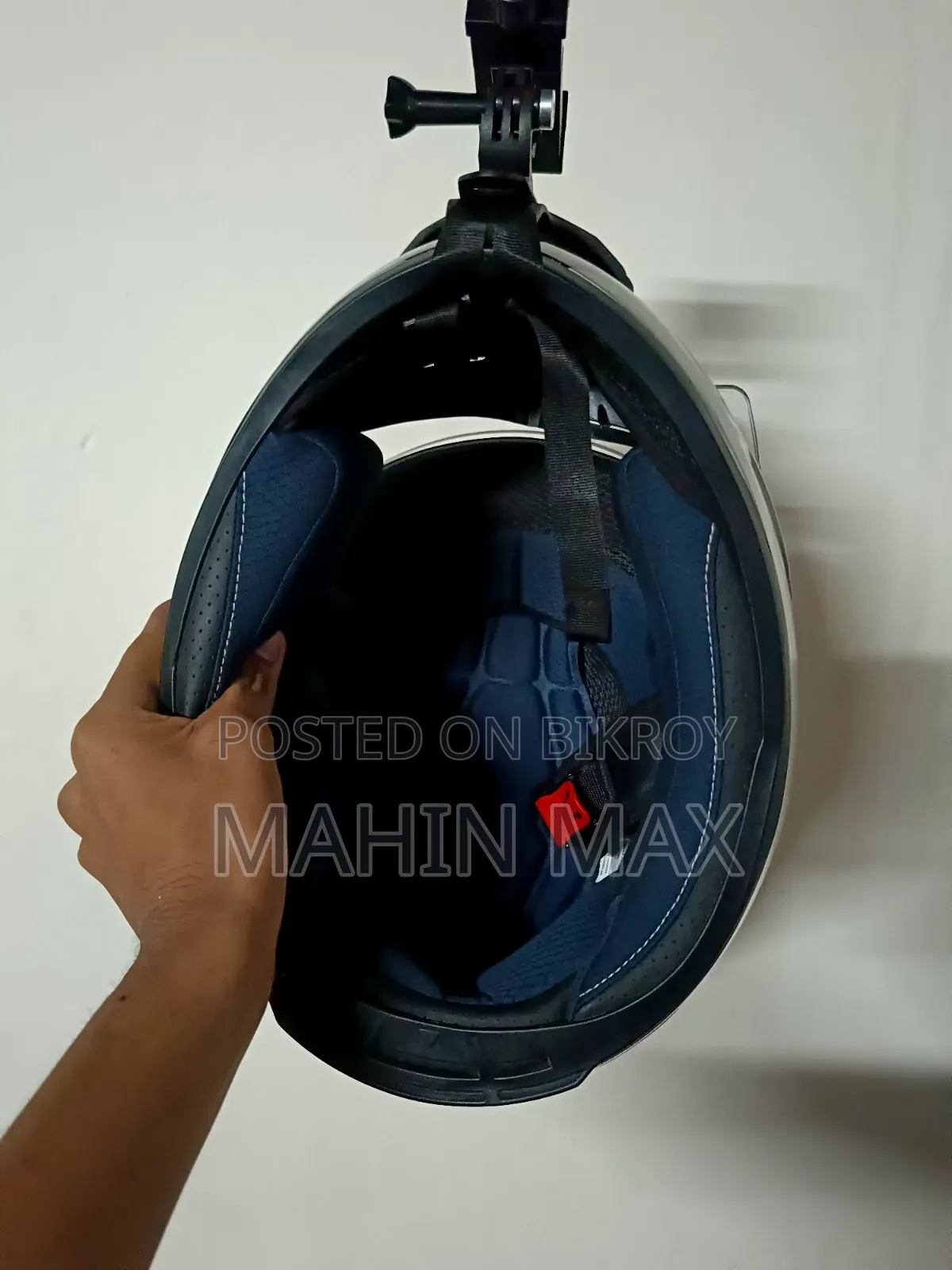 এরিয়ন হেলমেট
