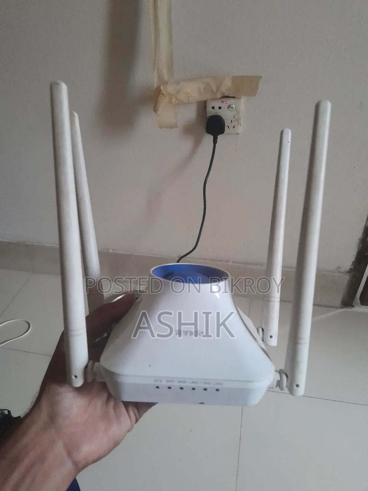 Tenda F6 Router