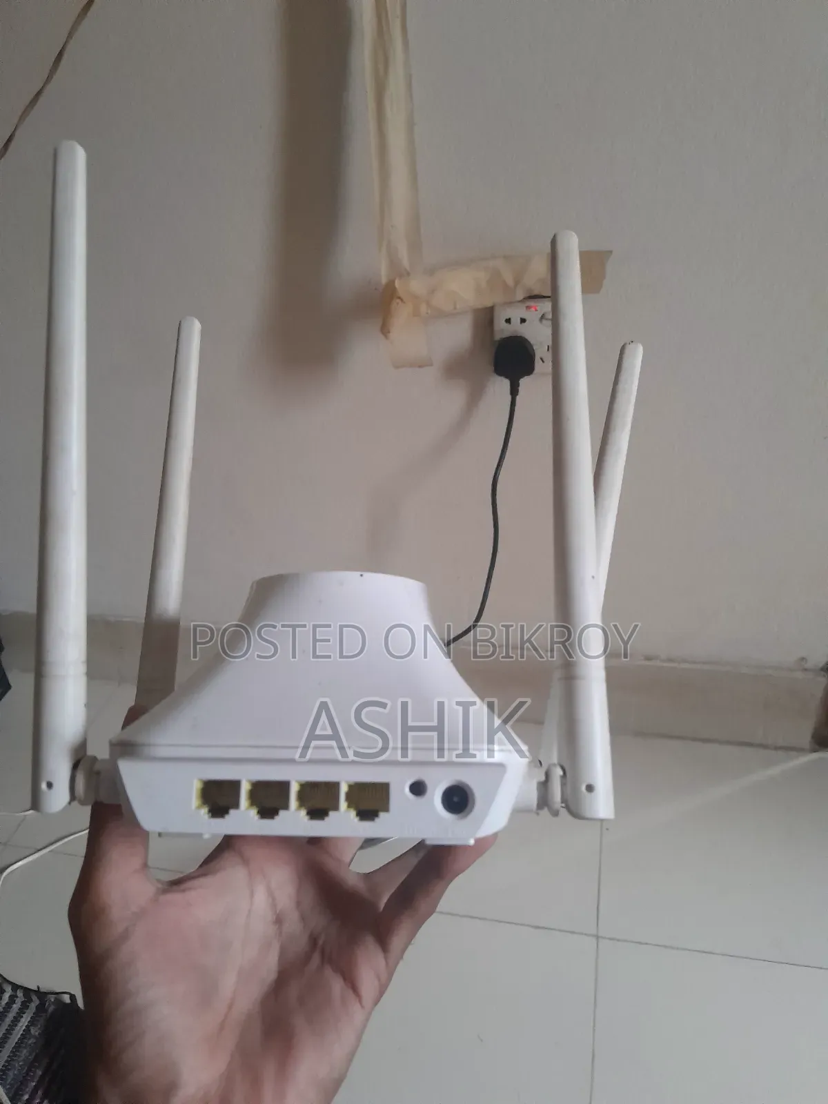 Tenda F6 Router