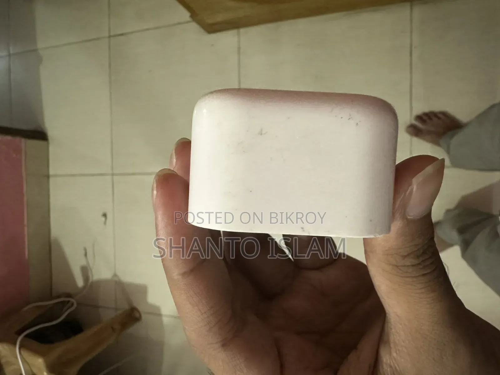 আইফোন ২০ওয়াট অ্যাডাপ্টার