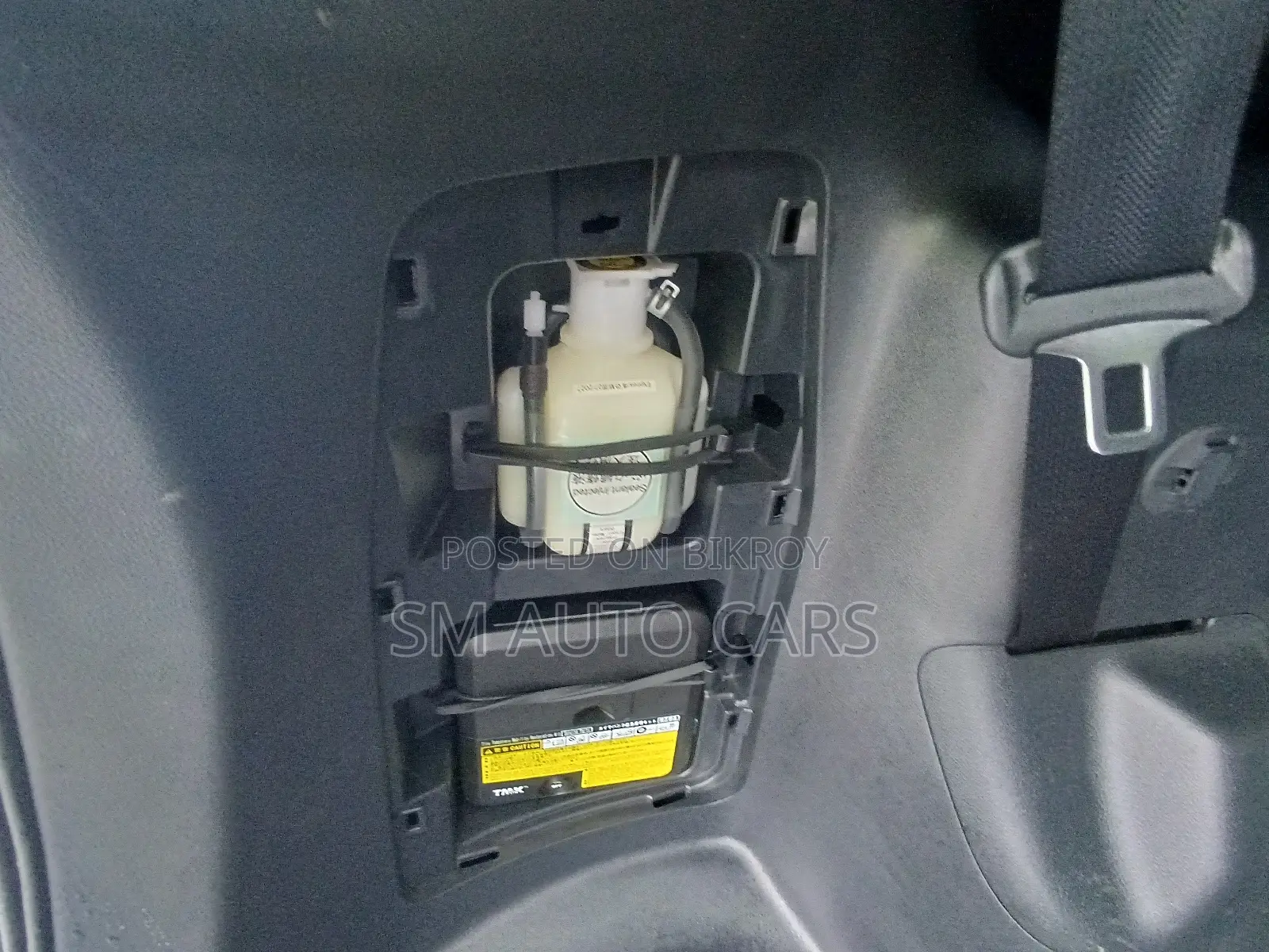Toyota Esquire 1.8 FWD Hybrid (7 seater) 2021 Black