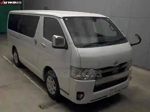Toyota HiAce 2021 White